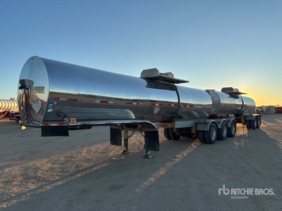 2000 Polar 14006 L Super B-Train Lead Tanker Trailer