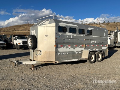 2006 Norberts 720 20 ft T/A Horse Trailer