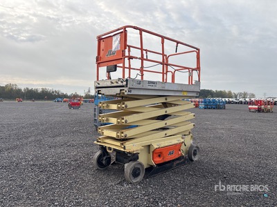 2013 JLG 3246ES Electric 10M Scissor Lift