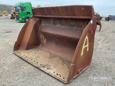 2001 2700 mm Wheel Loader Bucket