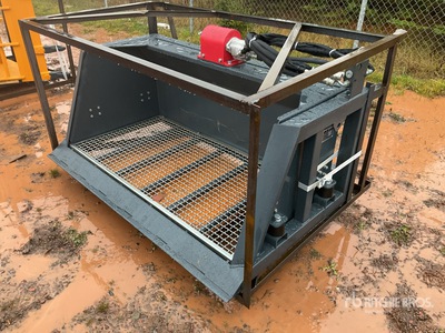 2025 Handy HVSB72 72 in Hydraulic Skid Steer Screening Bucket (Unused)