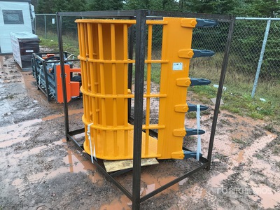 2025 Handy HB320-63IN 63 in Skeleton Excavator Bucket - Fits Cat 320 (Unused)