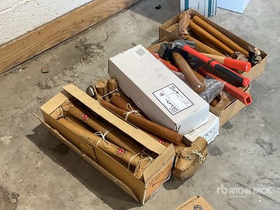 Quantity of (40) Hammer