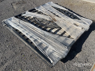 Suihe 14 ft Wrought Iron Bi-Parting Driveway Gate (Unused)