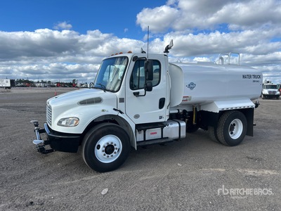 2020 Freightliner M2 106 2000 gal 4x2 Camion cisterna de agua