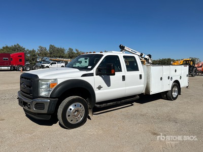 2012 Ford F-550 XL 4x4 Crew Cab Camion de servicios