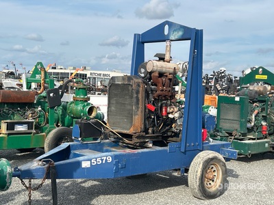 John Deere 4045 Trailer-Mounted Pompe à eau