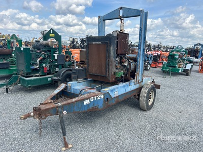 John Deere 4045 Trailer-Mounted Pompe à eau