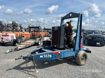 John Deere 4045 Trailer-Mounted Pompe à eau