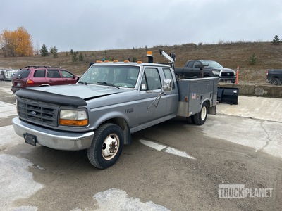 1997 Ford F-350 XL 4x2 Extended Cab شاحنة خدمة