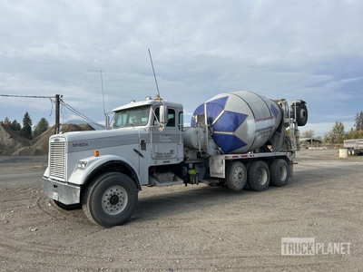 2002 Freightliner FLD 120 6x4 Mixer Truck