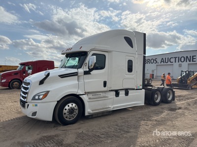 2019 Freightliner Cascadia 126 6x4 T/A Sleeper Truck Tractor