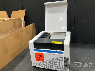 Beckman Coulter CytoFLEX A00-1-1102 Flow Cytometer