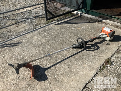 Stihl FS131R Desbrozadora (Inoperable)