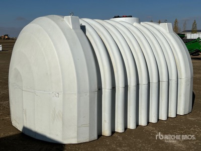 Freeform 3120 gal Poly Tank