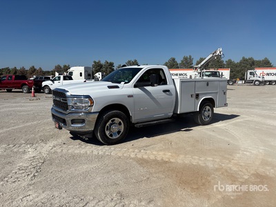 2021 Dodge 2500 4x2 Utility Truck