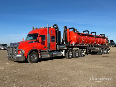 2015 Kenworth T880 8x6 Vacuum Tanker Truck
