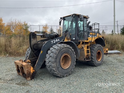 2018 John Deere 724K Wheel Loader