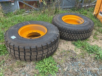 Quantity of (2) 17.5R25 إطارات المعدات (Unused) - Fits JCB 417