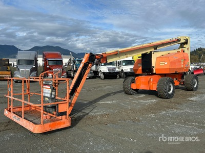 2013 JLG 800 AJ 4WD Diesel Articulating Boom Lift