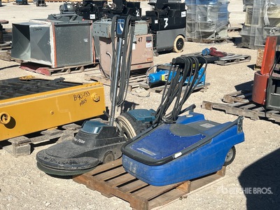 Quantity of Floor Cleaning Equipment Divers