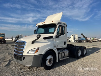2019 Freightliner Cascadia 126 6x4 تراكتور شاحنة نهارية (ثنائية المحور)