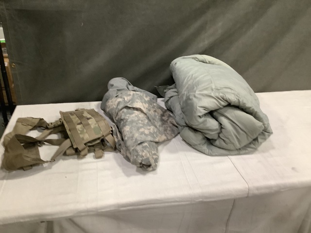 (4) Assault Panels, (12) Bivy Covers, (9) Sleeping Bags & Assorted Items (4) Assault Panels, (12) Bivy Covers, (9) Sleeping Bags & Assorted Items