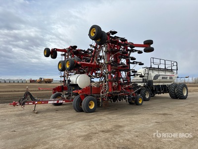 2011 Bourgault 3310PHD 65 ft Sembradora Neumática Combinada