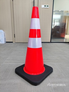Quantity of (250) 2025 suhivelee TC-250 Traffic Cones (Unused)