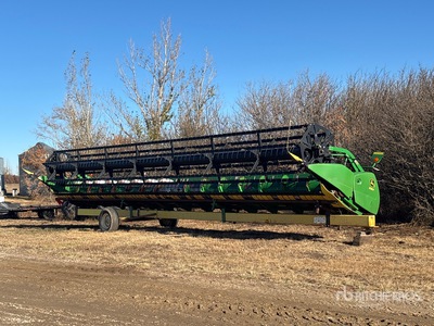 2010 John Deeer 635F 35 ft HydraFlex Maaikop