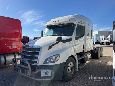 2019 Freightliner Cascadia 126 6x4 تراكتور شاحنة كابينة النوم (ثنائية المحور)