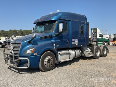 2020 Freightliner Cascadia 126 6x4 3- Achs Sattelzugmaschine mit Schlafkabine