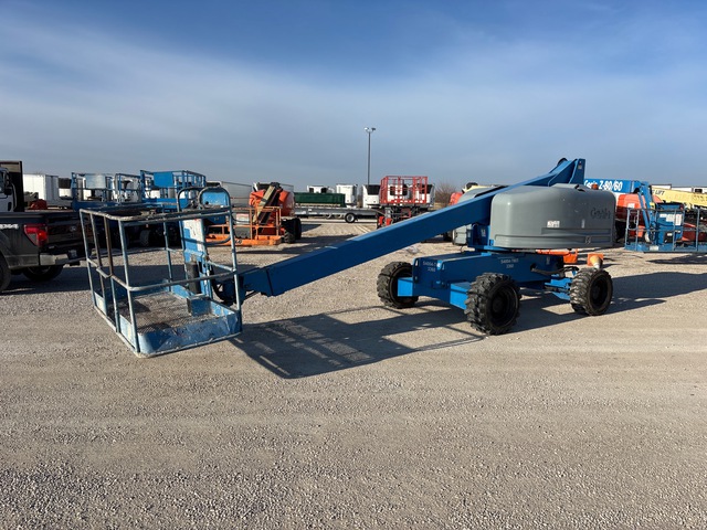 2004 Genie S40 4WD Diesel Telescopic Boom Lift 2004 Genie S40 4WD Diesel Telescopic Boom Lift