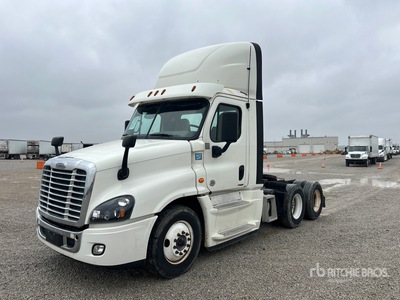2019 Freightliner Cascadia 125 6x4 Day Cab Truck Tractor