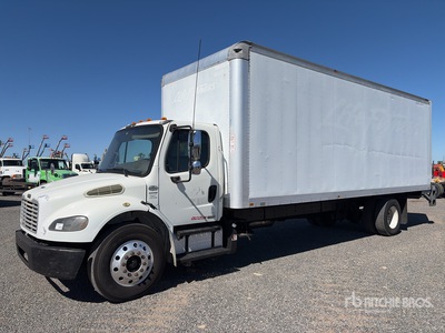 2012 Freightliner M2 106 4x2 Camion fourgon