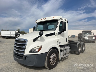 2019 Freightliner Cascadia 126 6x4 Cabeza Tractora Cabina Corta