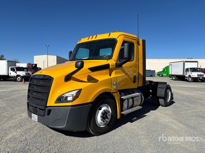 2022 Freightliner Cascadia 126 4x2 Cabeza Tractora Cabina Corta