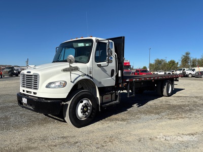 2014 Freightliner M2 106 Camion à Plateau