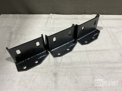 (22) Beswick 10002367 Engine Mount Brackets