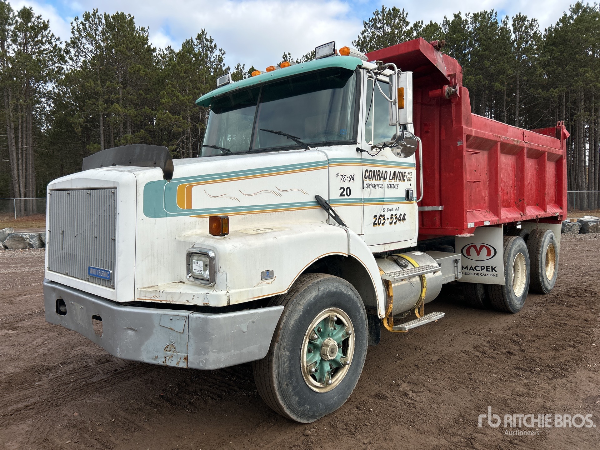 1994 White/GMC WG 6x4 3-Achs Kipper-Lkw