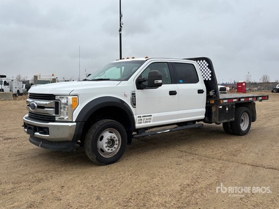 2017 Ford F-550 XLT 4x4 Crew Cab Flatbed Truck