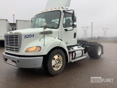 2013 Freightliner M2 112 4x2 S/A Day Cab Truck Tractor