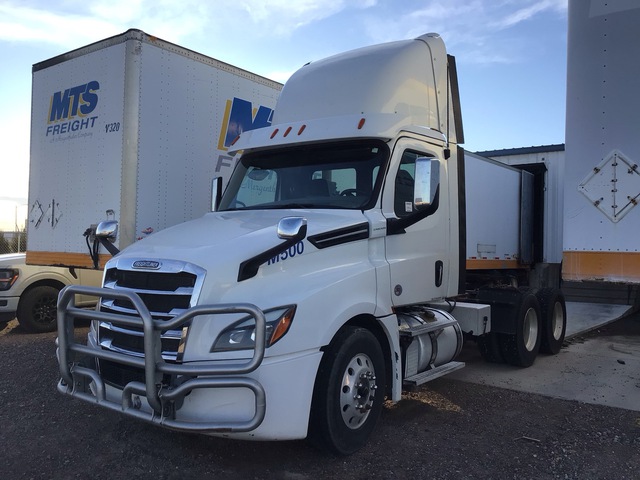 2018 Freightliner 108SD 6x4 T/A Day Cab Truck Tractor