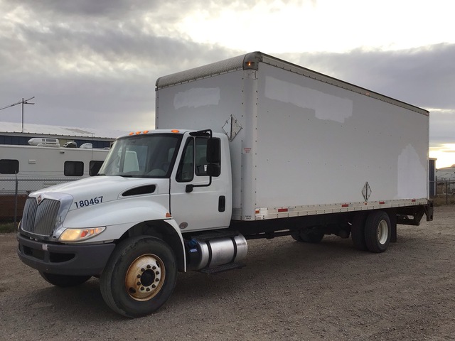 2018 International 4300 4x2 Van Truck