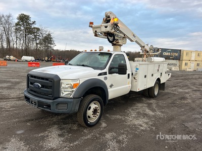 Altec AT235P on 2016 Ford F-550 XL 4x2 Bucket Truck