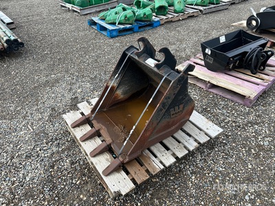 Wajax 24 inch Digging bucket