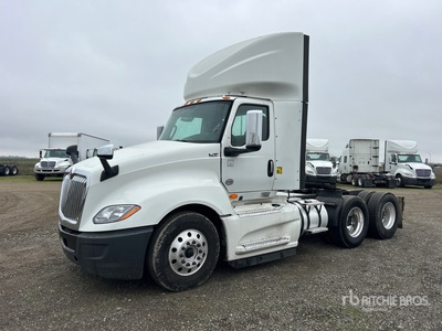 2018 International LT625 6x4 Cabeza Tractora Cabina Corta