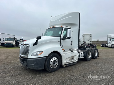 2018 International LT625 6x4 Cabeza Tractora Cabina Corta