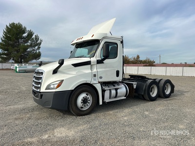 2019 Freightliner Cascadia 126 6x4 Cabeza Tractora Cabina Corta