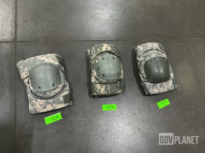 (90) Pairs of Knee Pads